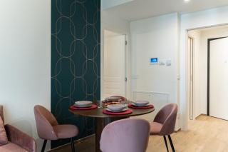 AM156 Bari Apt 239 Modern Urban Suite with Terrace & WiFi - 1