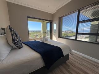 Luxury Beachhouse Villa - 4