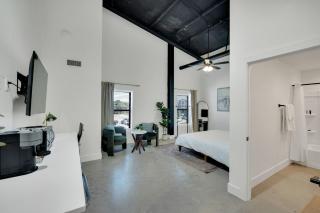 The Lawson Loft – Walkable DT 209 - 0