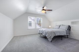 Spacious 3 Bedroom Home with Game Room and Parking - 2