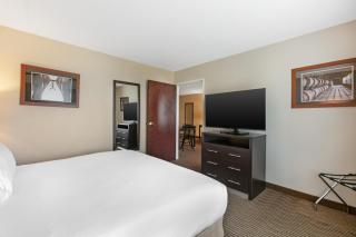 Best Western Lawrenceburg Inn - 1