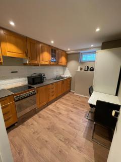 Lovely room by the sea with shared kitchen and bathroom - 3