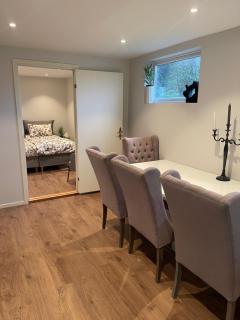Lovely room by the sea with shared kitchen and bathroom - 2