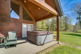 3-Acre Benezette Cabin Hot Tub, Grill and Mtn View - 8