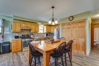 3-Acre Benezette Cabin Hot Tub, Grill and Mtn View - 7