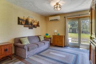 3-Acre Benezette Cabin Hot Tub, Grill and Mtn View - 2