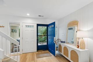 2135 Beachwood - 3