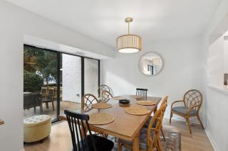 2135 Beachwood - 1