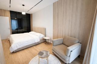 SkyView Luxury Apartment 12th Floor Panorama, City Center - 3