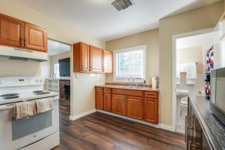 Walkable Phoenix 2-Unit Hub Near Chase Field! - 4