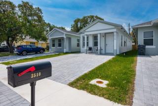Modern New Home, Prime West Palm Beach Location - 7