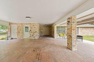 Cozy 3-Bedroom Ranch Near Lafayette Dining - 6