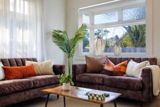 Cosy Bungalow - just mins walk to cafes and local amenities - 8