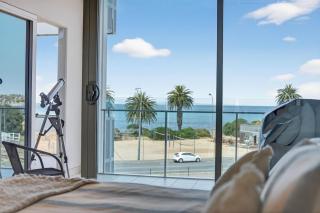 Beach House 305 - Oceanfront Balcony Retreat - 5
