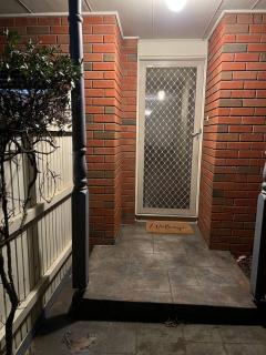 Private Room Home Feels Bentleigh 1 min to train - 6
