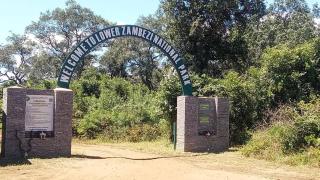 Bush River Safaris, Lower Zambezi, B&B, Tiger Fishing, Canoeing - 1