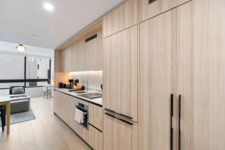 Stylish Downtown Miami Condo W Pool & Gym - 7