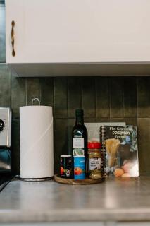 Spacious 1BR Loft in La Crete - Full Kitchen - 1