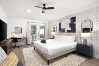 Spacious 5BR Pool Backyard Upscale Dallas Home - 7