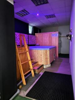 Apartament Sauna Jacuzzi - 1