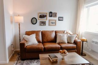 Large 1BR Loft in La Crete - Full Kitchen - 5