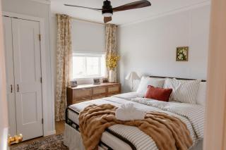Large 1BR Loft in La Crete - Full Kitchen - 2