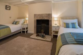 18th Century Grade 2 Listed Weavers Cottage - 6