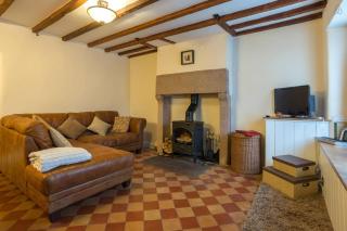 18th Century Grade 2 Listed Weavers Cottage - 6