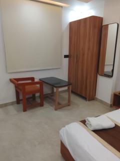 Hotel Hanumat Plaza - 2