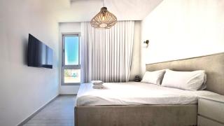 סוויטה יוקרתית רק 50 מטר מהים במתחם Seaside עם בריכה - By Seaelo Eilat - 0