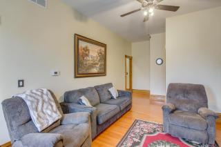 < 1 Mi to Downtown: Historic Dubuque Gem! - 5