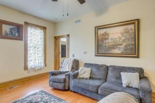 < 1 Mi to Downtown: Historic Dubuque Gem! - 4
