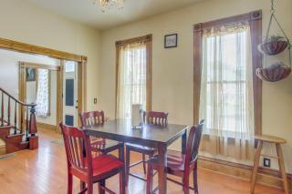 < 1 Mi to Downtown: Historic Dubuque Gem! - 3