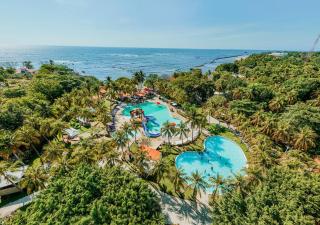 Golden Sands Luxury Villa in Los Cobanos - 2