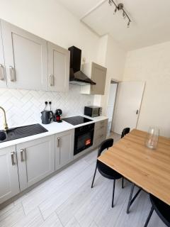 1 Bedroom Serviced Apartment, Finsbury Park - 9
