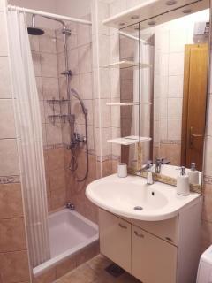Holiday Villa With Pool & Jacuzzi - 2