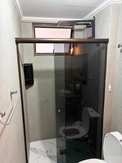 Apto na Enseada 150 metros - 3