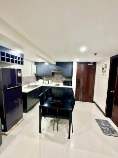 Ultima Residence Tower 3 Condominium Penthouse Loft Type - 8