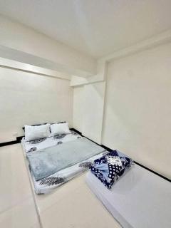 Ultima Residence Tower 3 Condominium Penthouse Loft Type - 6