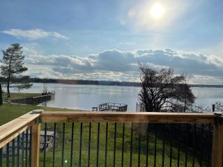 Riverfront Studios Inn - 3