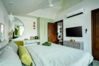 Designer 2BHK Duplex w Pvt Pool Near Candolim - 4