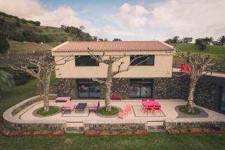 Charming villa with pool in Caloura - 8