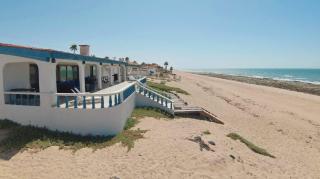 Beautiful Beachfront Home Casa de Veranos - 5