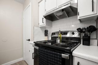 Round Rock 1BR Getaway with King Bed, Free Parking and Wi-Fi - 8