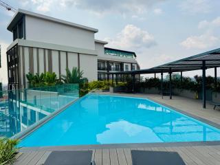 Luxury 2BR Apartment, Loxwood House, Shiashie - 0