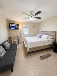 4 Guest Studio extra sofa bed Park SunPlash Yacht - 9