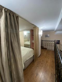 Elegant Tbilisi Heritage Apartment - 2