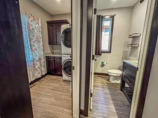 New Luxury Lakefront Walk to Wisp - 6