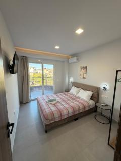 MC Luxury Living - 7