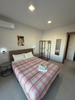 MC Luxury Living - 5